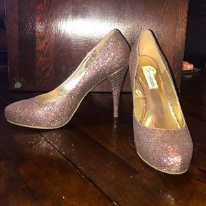 Steve Madden Rose Gold Sparkle Pumps